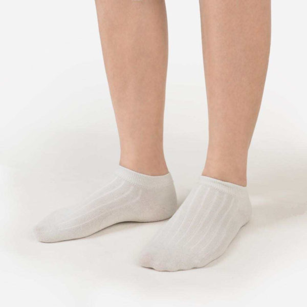 wearing hemp cotton white ankle sock